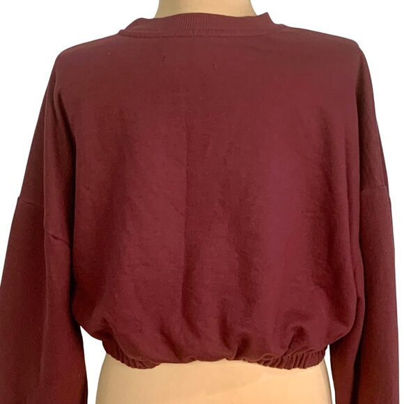 Hamptons Wellness Club Burgundy Cropped Crew Neck Sweatshirt M Spellout Cozy - Picture 7 of 11